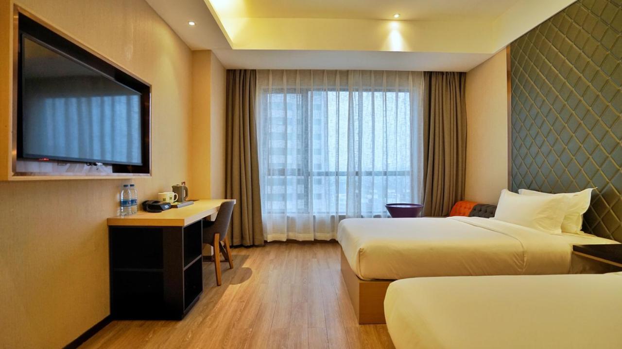 Ibis Styles Hangzhou Chaowang Road Hotel Экстерьер фото